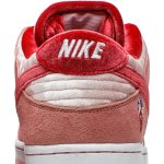 strangelove_x_nike_sb_dunk_low__valentine_s_day__c_0_27265.jpeg